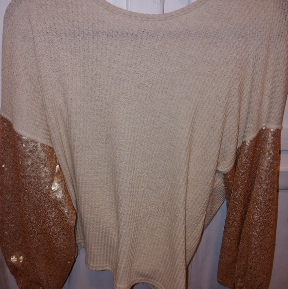 Like Brand New! Waffle Knit & Sequin Top w/ draped/open back - Picture 6 of 13